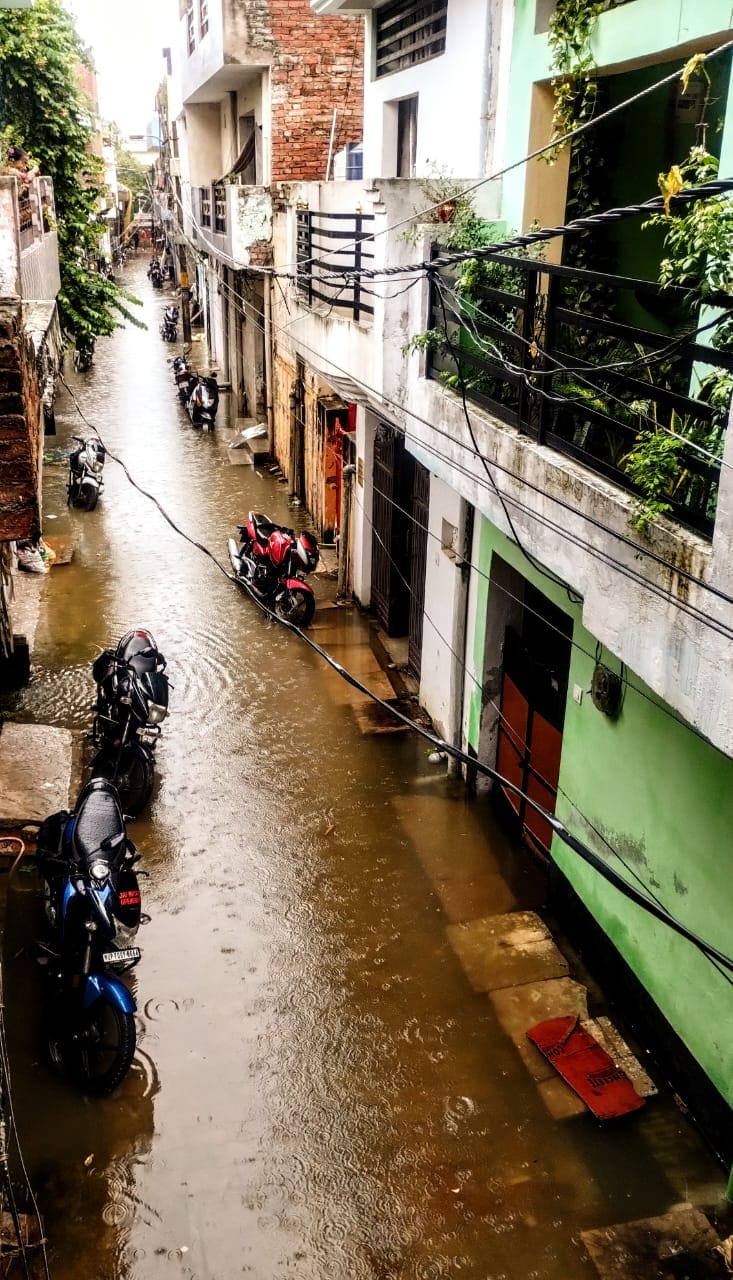 River Yamuna takes over the streets of Prayagraj