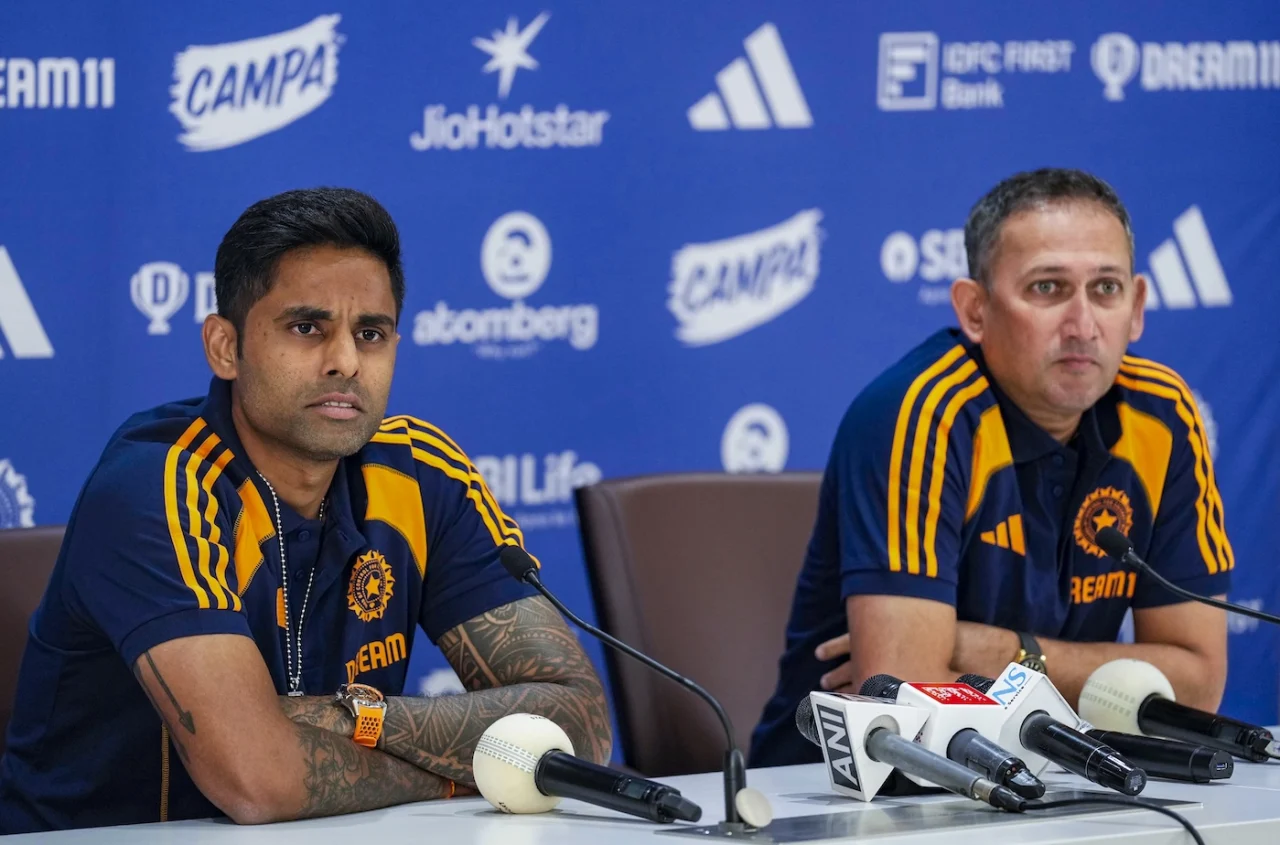 Captain and Chief Selector adresses the conference 