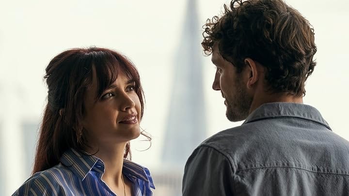 Olivia Cooke and Laurie Davidson in "The Girlfriend".