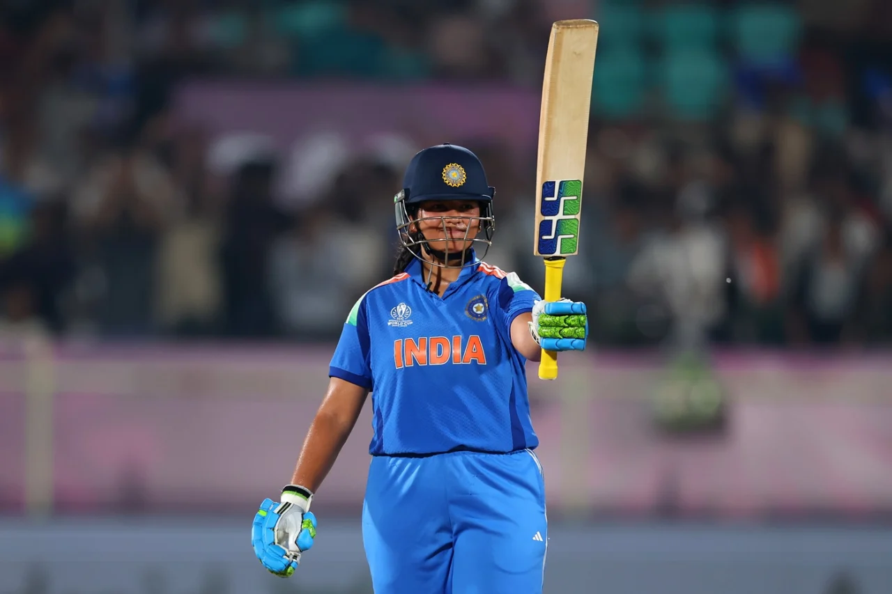 Richa's powerful knock took India over 200+ score