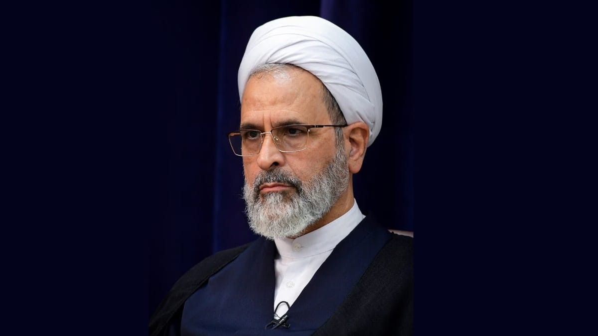 Portrait of Ayatollah Khammeini
