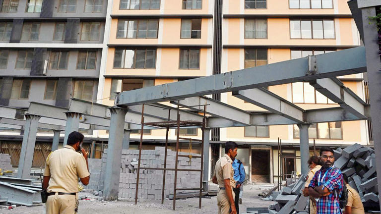 Security Guard Killed in Bandra East 