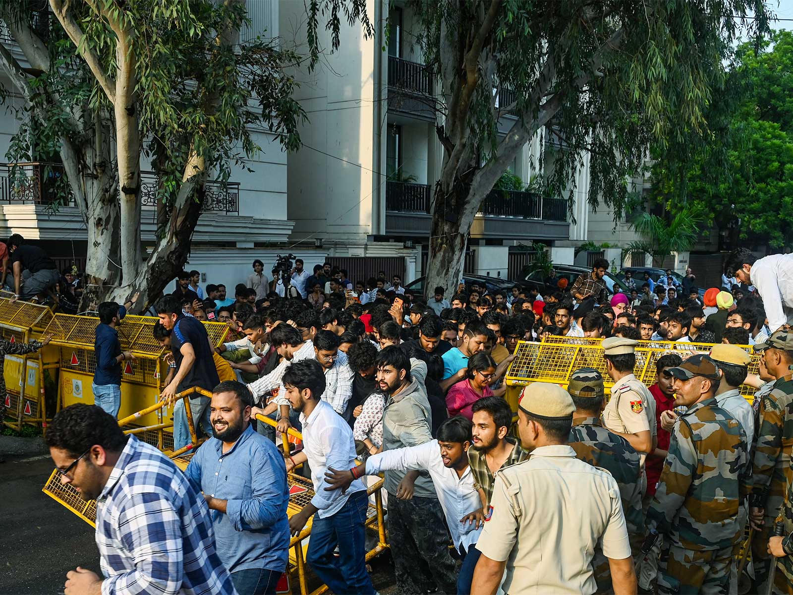 Jharkhand student protesters invited for fresh government talks