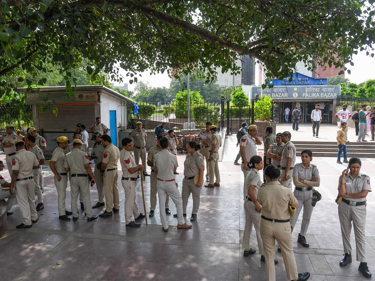 FIR Registered after Anti-Government Posters found Inside Delhi Metro