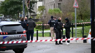 Paris shooting news