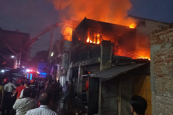 Fire Breaks Out at a Village in Noida, 2 killed 